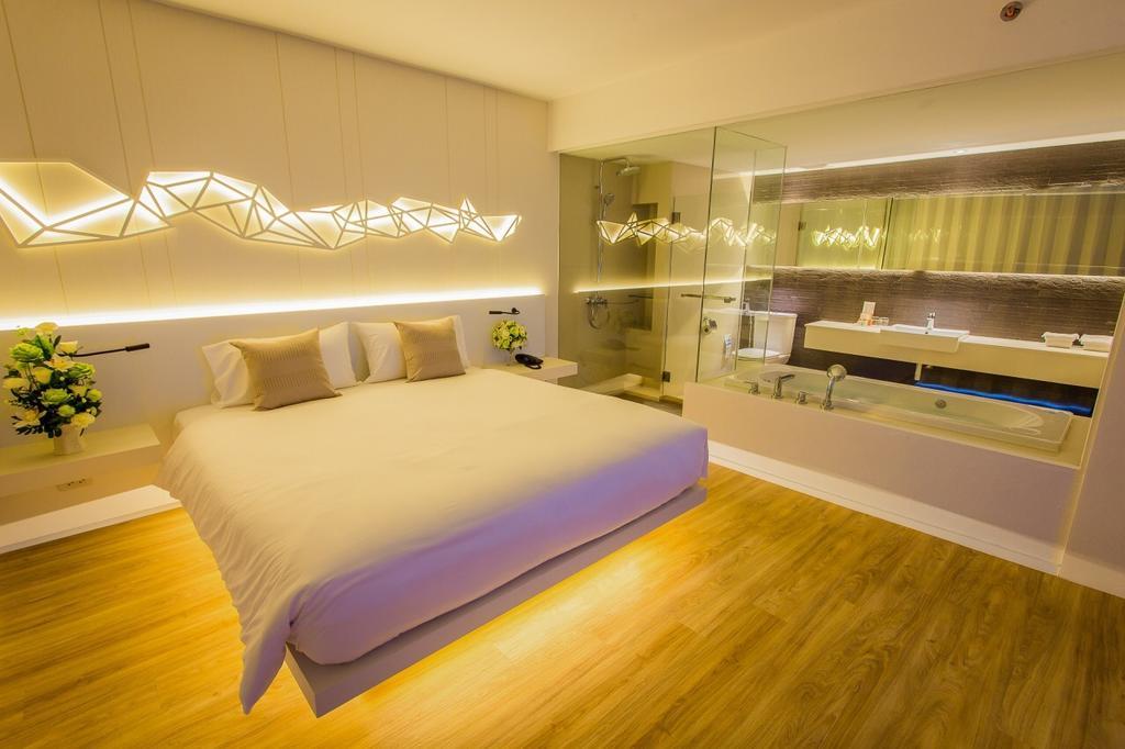 Crystal Hotel Hat Yai Room photo