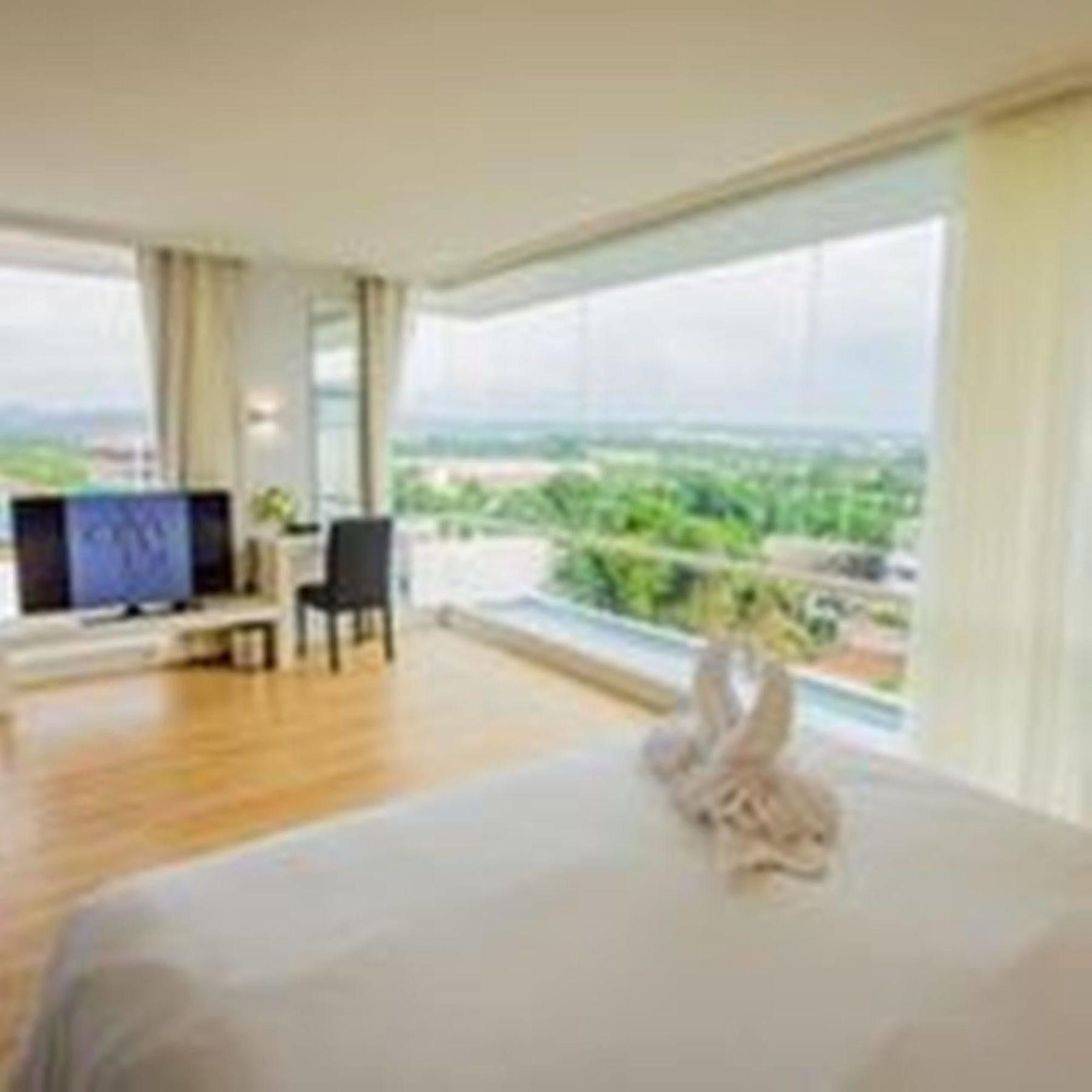 Crystal Hotel Hat Yai Exterior photo